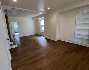402 Jefferson Avenue - Photo Thumbnail 2