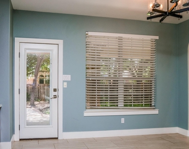3006 Covington Pl - Photo Thumbnail 7