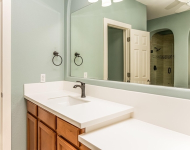 3006 Covington Pl - Photo Thumbnail 16