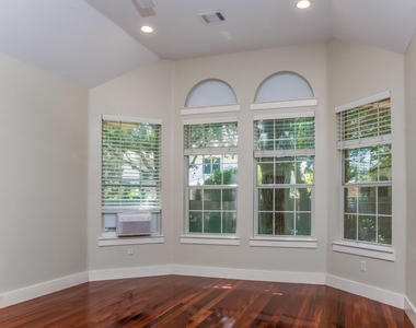 3006 Covington Pl - Photo Thumbnail 15