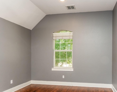 3006 Covington Pl - Photo Thumbnail 18