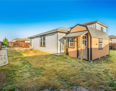 586 Evening Star Dr - Photo Thumbnail 27