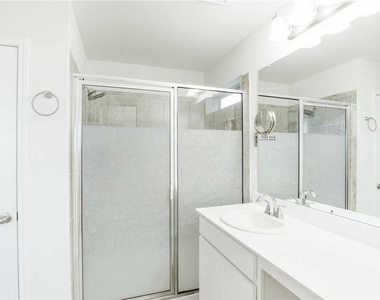 586 Evening Star Dr - Photo Thumbnail 9