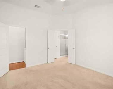 586 Evening Star Dr - Photo Thumbnail 6