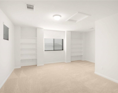 586 Evening Star Dr - Photo Thumbnail 14