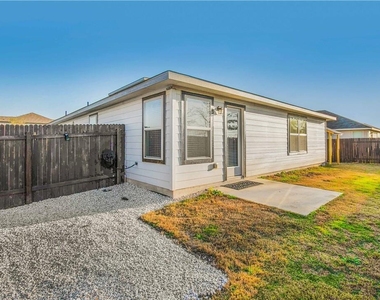 586 Evening Star Dr - Photo Thumbnail 26
