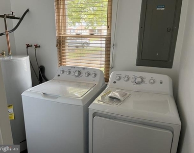 47 Princeton Court - Photo Thumbnail 7