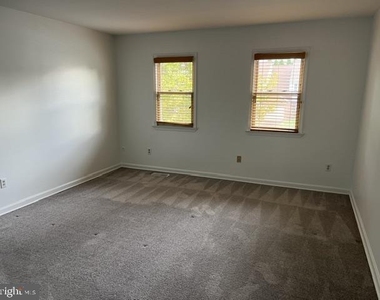 47 Princeton Court - Photo Thumbnail 12
