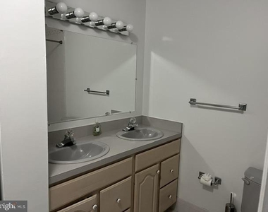 47 Princeton Court - Photo Thumbnail 10