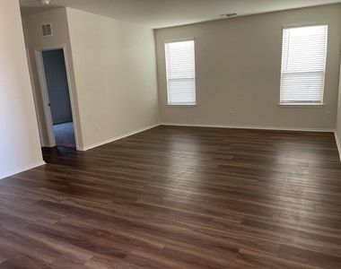 156 Purple Sandpiper Ln - Photo Thumbnail 5