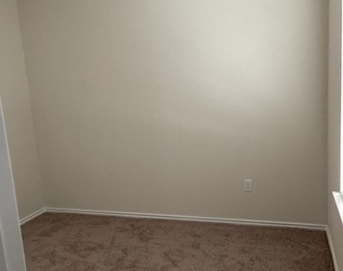 156 Purple Sandpiper Ln - Photo Thumbnail 12