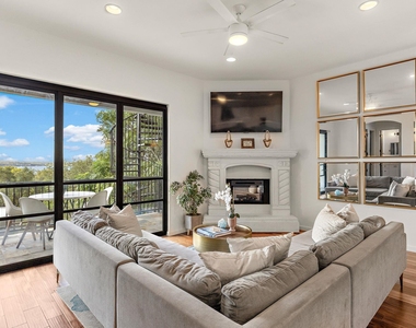 13803 Lakeview Dr - Photo Thumbnail 2