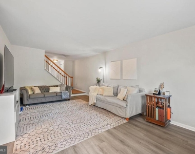 81 Thoreau Drive - Photo Thumbnail 9