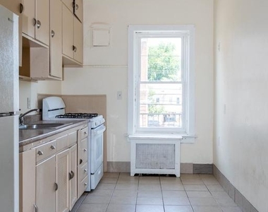 984 S Broad Street - Photo Thumbnail 12