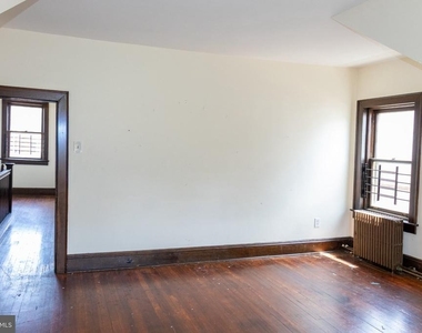 984 S Broad Street - Photo Thumbnail 1