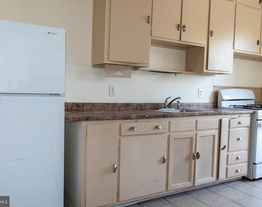 984 S Broad Street - Photo Thumbnail 11