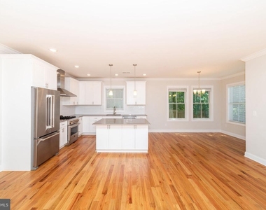 11 Quarry Street - Photo Thumbnail 3