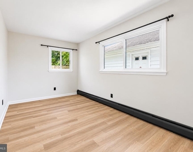 51 Farrell Avenue - Photo Thumbnail 9