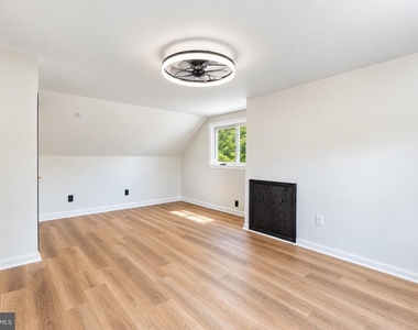 51 Farrell Avenue - Photo Thumbnail 25