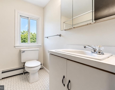 51 Farrell Avenue - Photo Thumbnail 18