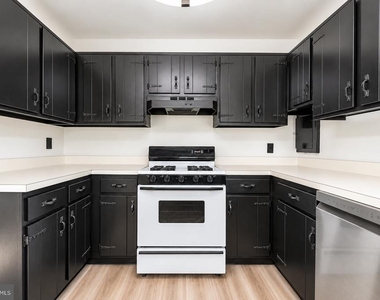 51 Farrell Avenue - Photo Thumbnail 26
