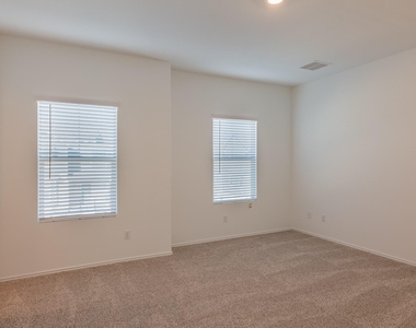 1336 Linwood St - Photo Thumbnail 20