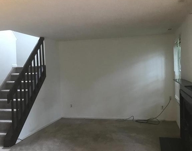 345 Brookdale Boulevard - Photo Thumbnail 3