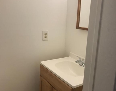 345 Brookdale Boulevard - Photo Thumbnail 6