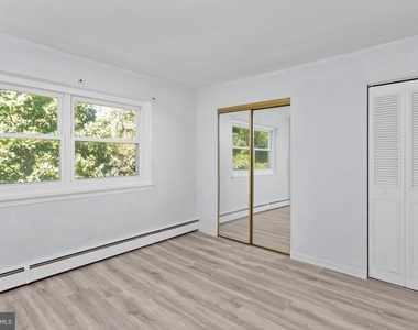 106 Newton Avenue N - Photo Thumbnail 8