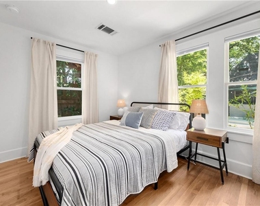 1503 Drake Ave - Photo Thumbnail 10