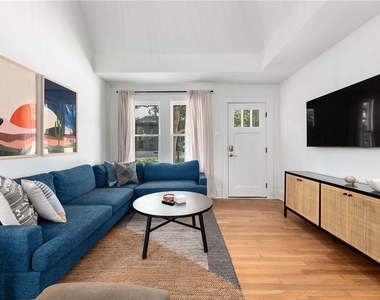 1503 Drake Ave - Photo Thumbnail 4
