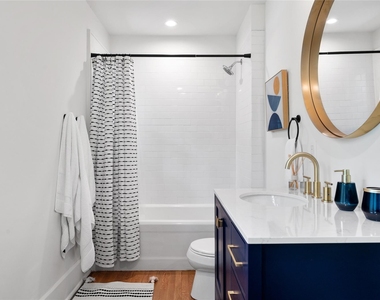 1503 Drake Ave - Photo Thumbnail 9
