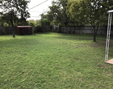 7513 East Crest Dr - Photo Thumbnail 18