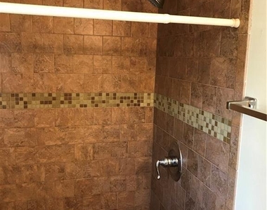 7513 East Crest Dr - Photo Thumbnail 15