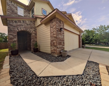 3508 Wickham Ln - Photo Thumbnail 3