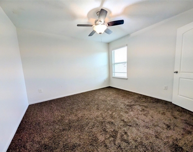 3508 Wickham Ln - Photo Thumbnail 27