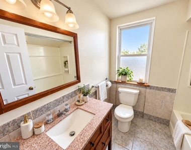 1501 River Road - Photo Thumbnail 11