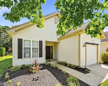 55 Warwick Way - Photo Thumbnail 1