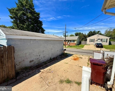 30 Jefferson St - Photo Thumbnail 2