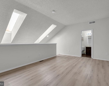 4403 Aberdeen Drive - Photo Thumbnail 31
