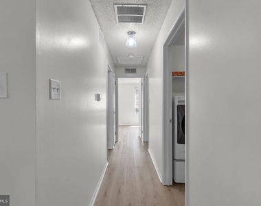 4403 Aberdeen Drive - Photo Thumbnail 17