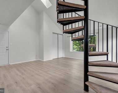 4403 Aberdeen Drive - Photo Thumbnail 7