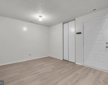 4403 Aberdeen Drive - Photo Thumbnail 8