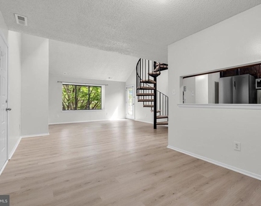 4403 Aberdeen Drive - Photo Thumbnail 9