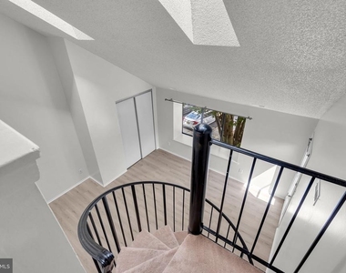 4403 Aberdeen Drive - Photo Thumbnail 29