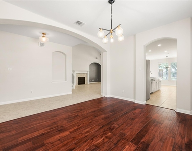 715 Wood Mesa Ct - Photo Thumbnail 6