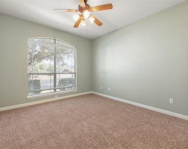 715 Wood Mesa Ct - Photo Thumbnail 4