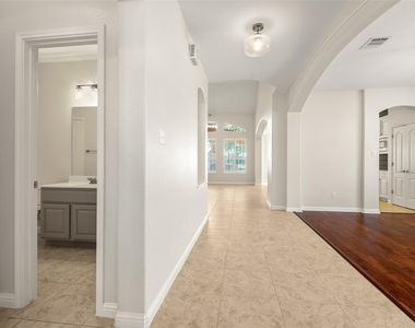 715 Wood Mesa Ct - Photo Thumbnail 3