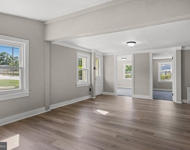 119 Jane Street - Photo Thumbnail 6
