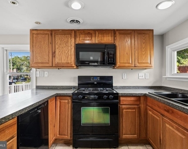 119 Jane Street - Photo Thumbnail 12